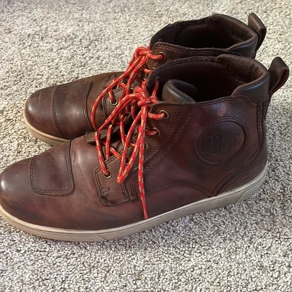 Men’s brown leather Harley Davidson lace up high top shoes. Size 10. - Picture 4 of 11